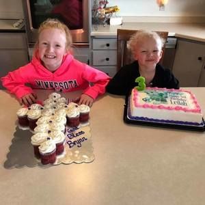 Meet your Posher, Sandy